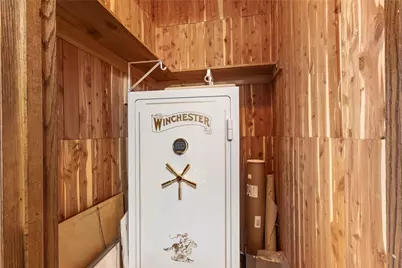 143 Southwood Drive, Burleson, TX 76028 - Photo 22