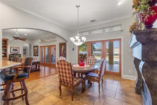 143 Southwood Dr, Burleson, TX 76028 - Photo 10