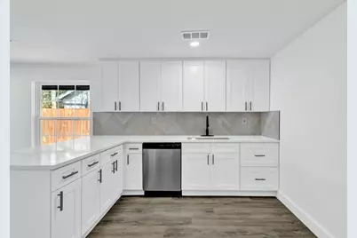 2509 Campbell Street, Fort Worth, TX 76105 - Photo 8