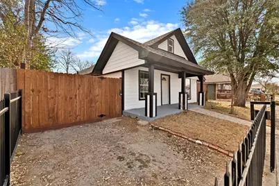 2509 Campbell Street, Fort Worth, TX 76105 - Photo 2