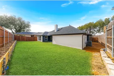 2812 Crooked Creek Drive, Carrollton, TX 75007 - Photo 28