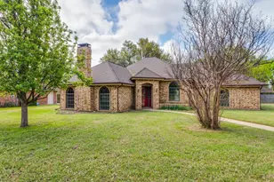 7413 Fuller Cir, Fort Worth, TX 76133 - Photo 1