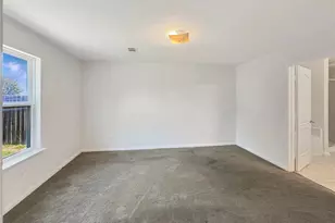 6133 Chalk Hollow Dr, Fort Worth, TX 76179 - Photo 16