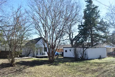 802 Hulme, Bowie, TX 76230 - Photo 6