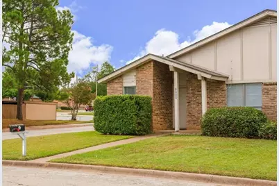 2200 Westmoor Place, Arlington, TX 76015 - Photo 2