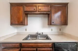 2200 Westmoor Pl, Arlington, TX 76015 - Photo 6