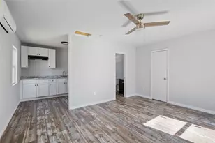 1434 S Rusk St, Sherman, TX 75090 - Photo 2