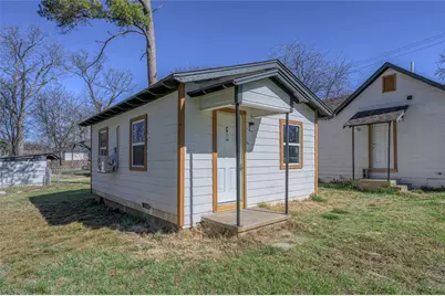 1434 S Rusk Street #C, Sherman, TX 75090 - Photo 1