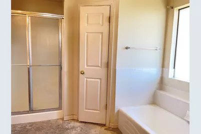 127 Port O Call Court, Runaway Bay, TX 76426 - Photo 12