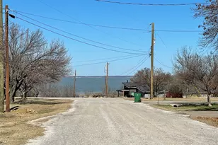 127 Port O Call Ct, Runaway Bay, TX 76426 - Photo 22