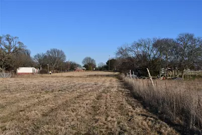 2121 S Hampton Road, Glenn Heights, TX 75154 - Photo 4