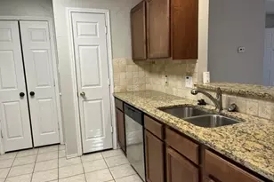 1062 Colony St, Flower Mound, TX 75028 - Photo 4