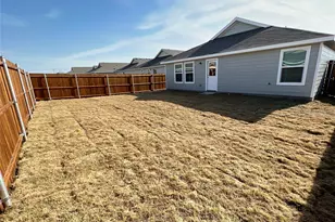 128 Honeysuckle St, Princeton, TX 75407 - Photo 14