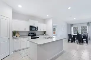 220 Abingdon St, Azle, TX 76020 - Photo 8