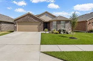 220 Abingdon St, Azle, TX 76020 - Photo 2