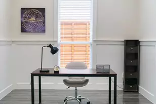 1846 Nomas St, Dallas, TX 75212 - Photo 18