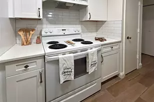 6900 Skillman St, Dallas, TX 75231 - Photo 16