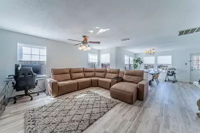 2216 La Salle Trail, Grand Prairie, TX 75052 - Photo 4