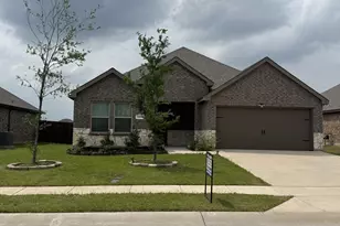 1412 Chestnut Cove Dr, Princeton, TX 75407 - Photo 2
