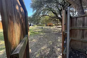 5840 Spring Valley Rd, Dallas, TX 75254 - Photo 16