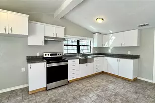 2618 Lakewood Dr, Wills Point, TX 75169 - Photo 4