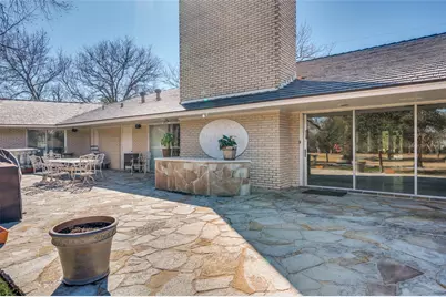 1202 S Lindsay Street, Gainesville, TX 76240 - Photo 34