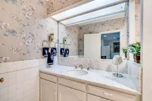 1202 S Lindsay St, Gainesville, TX 76240 - Photo 30