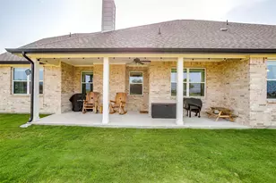 340 Sanger Dr, Springtown, TX 76082 - Photo 32