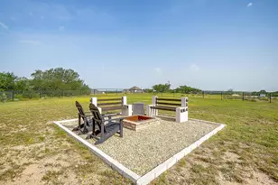 340 Sanger Dr, Springtown, TX 76082 - Photo 34