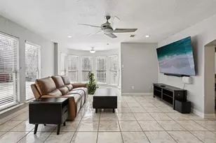 300 N Clark Rd, Duncanville, TX 75116 - Photo 4