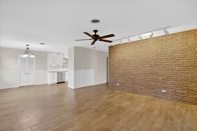 729 W Cheryl Avenue, Hurst, TX 76053 - Photo 10