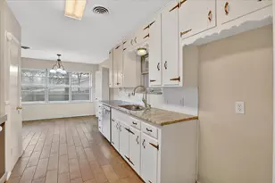 729 W Cheryl Ave, Hurst, TX 76053 - Photo 16