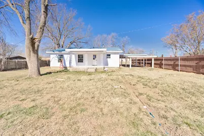 131 Long Street, Bowie, TX 76230 - Photo 18