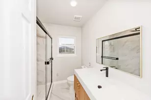 131 Long St, Bowie, TX 76230 - Photo 16