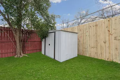 8842 Donnybrook Lane, Dallas, TX 75217 - Photo 22