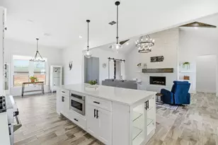 1024 Agnes N, Springtown, TX 76082 - Photo 16