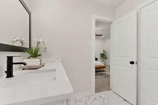 712 W Five Mile Pkwy, Dallas, TX 75224 - Photo 30