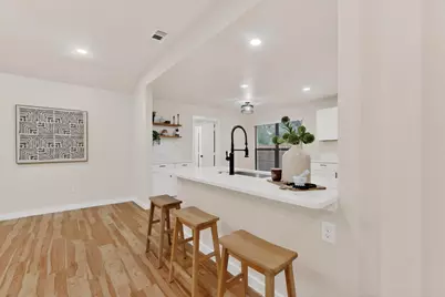 712 W Five Mile Parkway, Dallas, TX 75224 - Photo 10