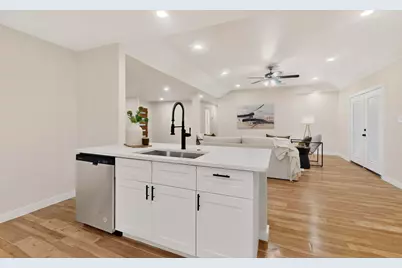 712 W Five Mile Parkway, Dallas, TX 75224 - Photo 12