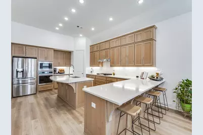 306 Hidden Creek Parkway, Van Alstyne, TX 75495 - Photo 12