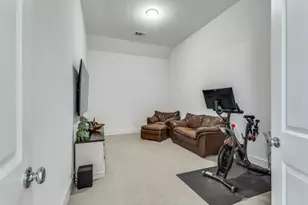 306 Hidden Creek Pkwy, Van Alstyne, TX 75495 - Photo 18