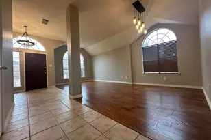 10107 Norman Ct, Irving, TX 75063 - Photo 10