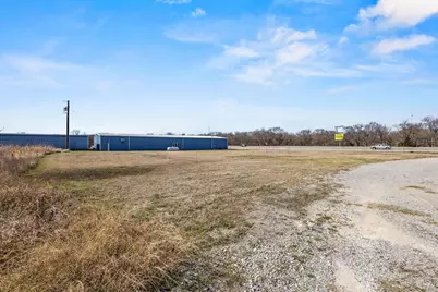 1301 W Sam Rayburn Drive, Bonham, TX 75418 - Photo 30