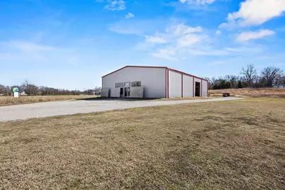1301 W Sam Rayburn Drive, Bonham, TX 75418 - Photo 10