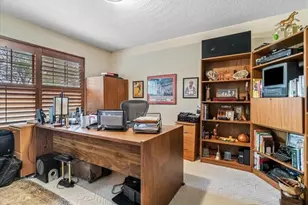 6319 Lake Bluff Dr, Dallas, TX 75249 - Photo 8