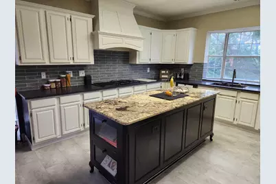 6319 Lake Bluff Drive, Dallas, TX 75249 - Photo 6