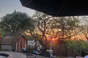 6319 Lake Bluff Dr, Dallas, TX 75249 - Photo 16