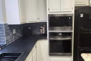 6319 Lake Bluff Dr, Dallas, TX 75249 - Photo 8