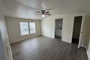 3601 Hedge Row St, Granbury, TX 76048 - Photo 6