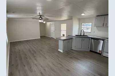 3601 Hedge Row Street, Granbury, TX 76048 - Photo 4